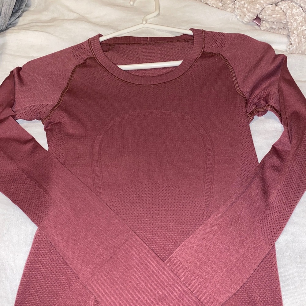 Lululemon long sleeve shirt